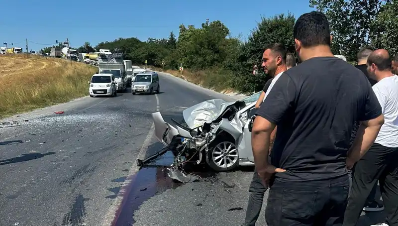 İstanbul'da Kalp Krizi Geçiren Şoför, Otobüse Çarparak Feci Kaza Yaptı