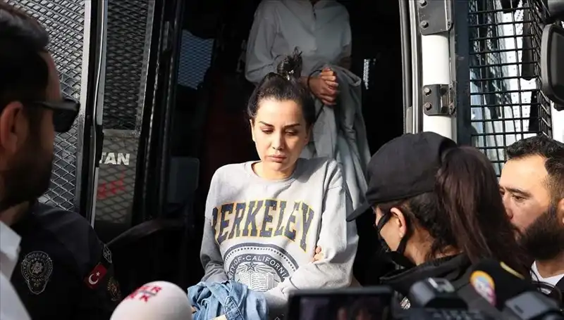 Dilan Polat’ın Instagram Hesabı Kapatıldı mı? Olayın Ardındaki Gerçekler