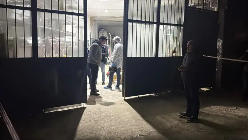 İş Yerinde Korkunç Cinayet: Battaniye ile Örtülen Gizemli Olayın Ayrıntıları