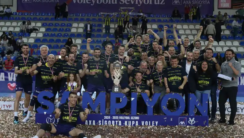 Fenerbahçe, Kupa Voley'de Tarih Yazdı: Şampiyonluk Heyecanı Başkadır!