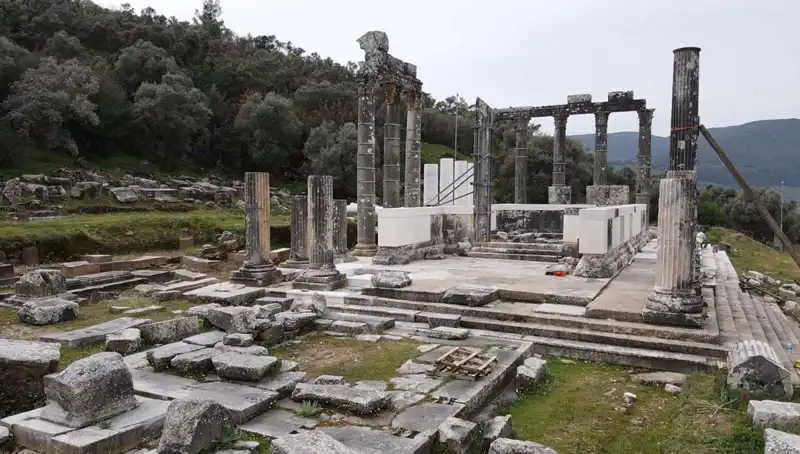 Zeus Tapınağı Restorasyonunda Tarihi Anlar: Geçmişle Gelecek Buluşuyor