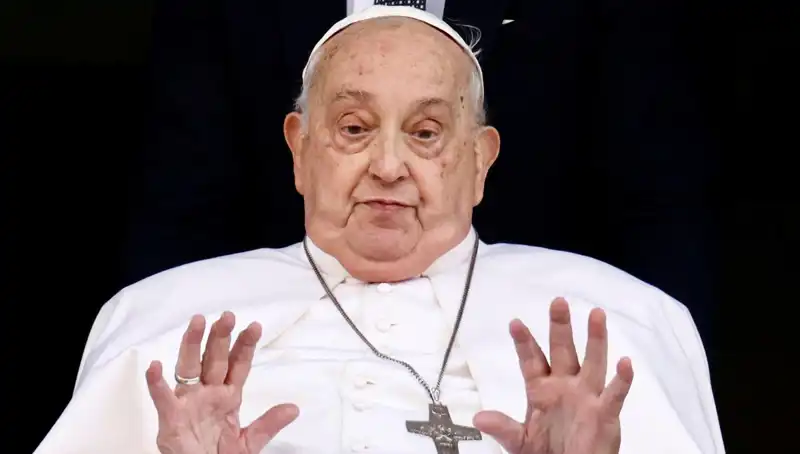 Papa Francis’in Hayatta Kalma Hikayesi: İki Ölümden Dönerken Yaşadığı Şok Anlar
